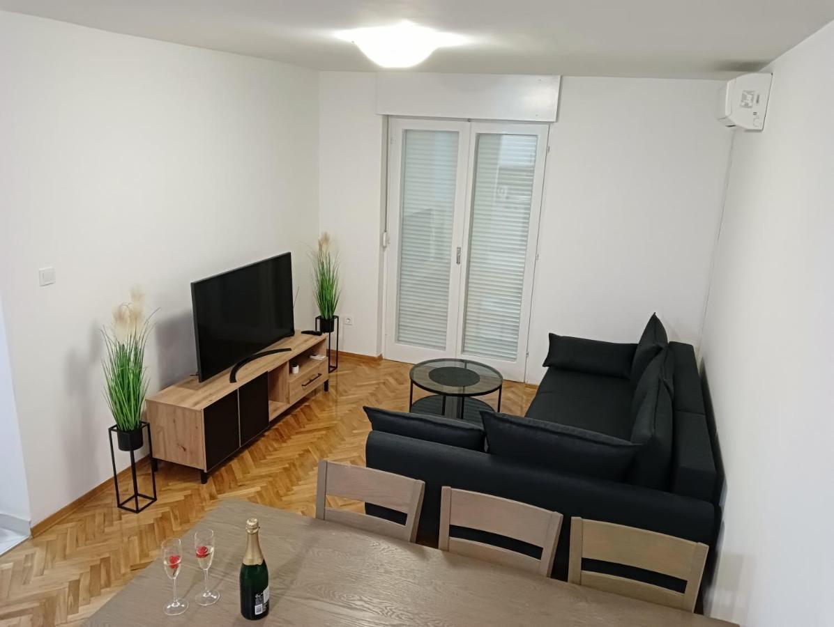Apartman Luna ซาดาร์ ภายนอก รูปภาพ
