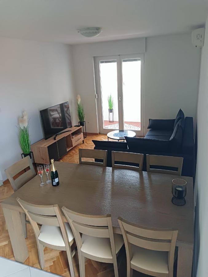 Apartman Luna ซาดาร์ ภายนอก รูปภาพ