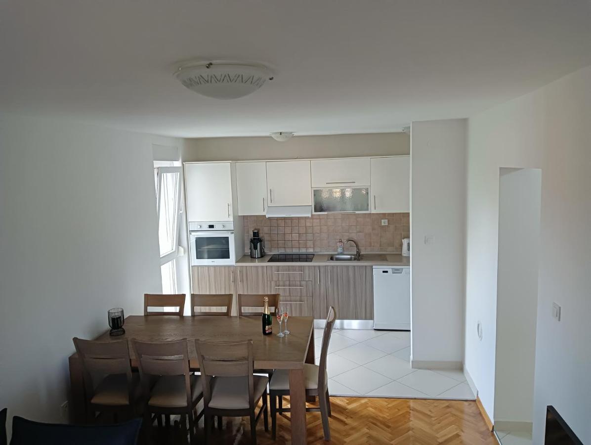 Apartman Luna ซาดาร์ ภายนอก รูปภาพ